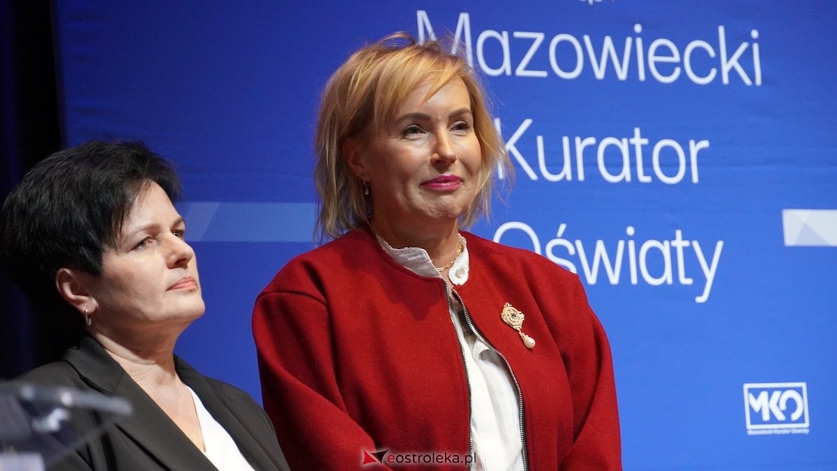 Uroczystość wręczenia odznaczeń państwowych i resortowych dla nauczycieli i pracowników oświaty [06.02.2026] - zdjęcie #52 - eOstroleka.pl