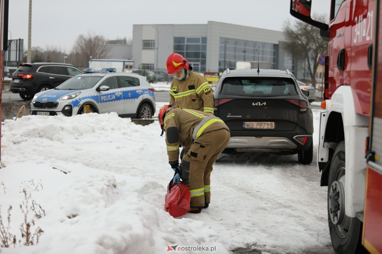 Makabryczne odkrycie na Warszawskiej w Olszewie-Borkach [07.02.2026] - zdjęcie #12 - eOstroleka.pl