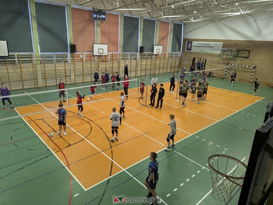 Zimowy turniej dwójek i trójek siatkarskich UKS Olimp Ostrołęka [07.02.2026] - zdjęcie #41 - eOstroleka.pl