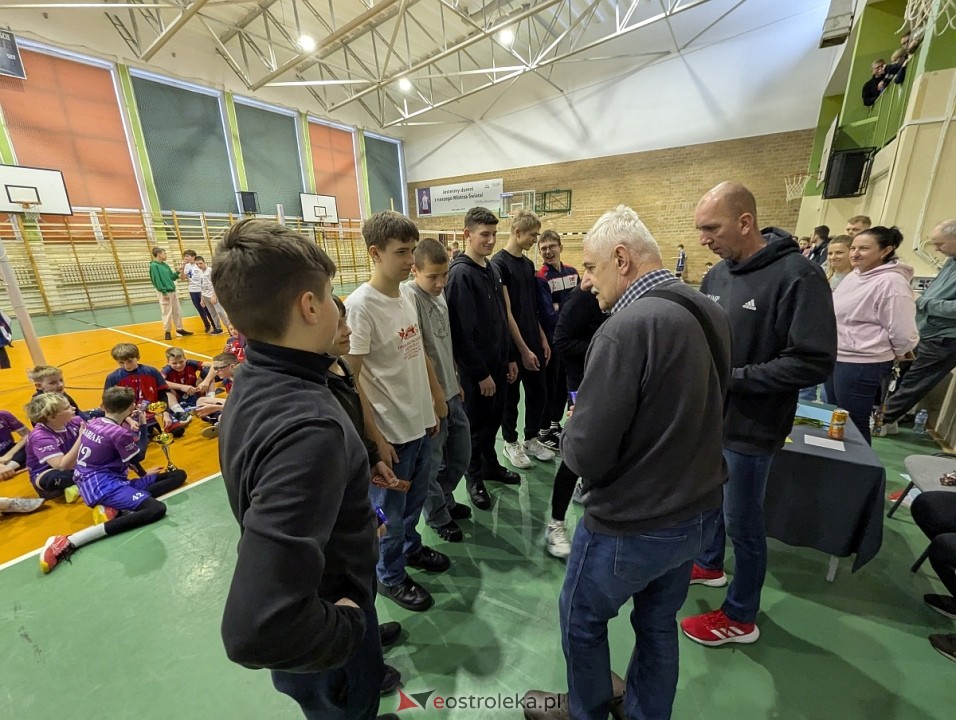 Zimowy turniej dwójek i trójek siatkarskich UKS Olimp Ostrołęka [07.02.2026] - zdjęcie #1 - eOstroleka.pl