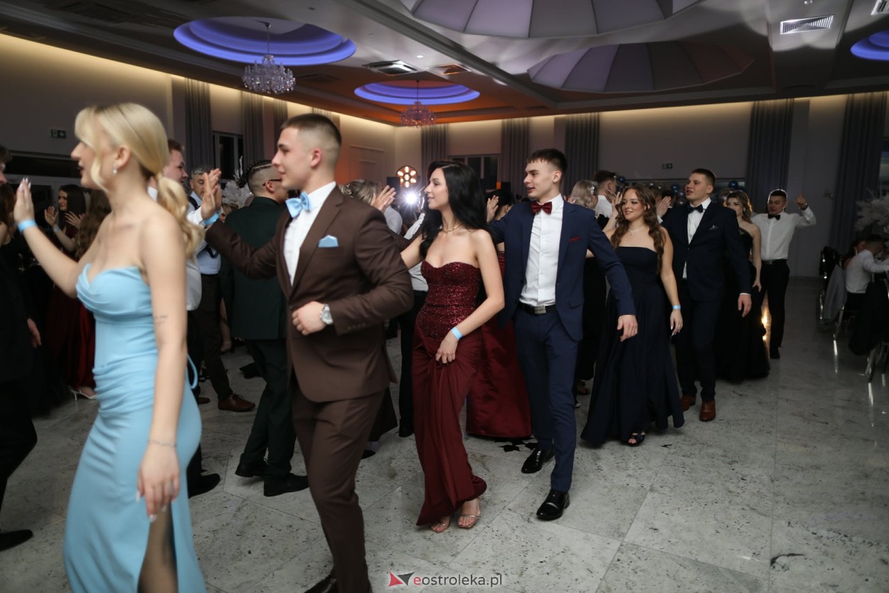 Studniówka w ZSZ nr 2 [07.02.2026] - zdjęcie #247 - eOstroleka.pl