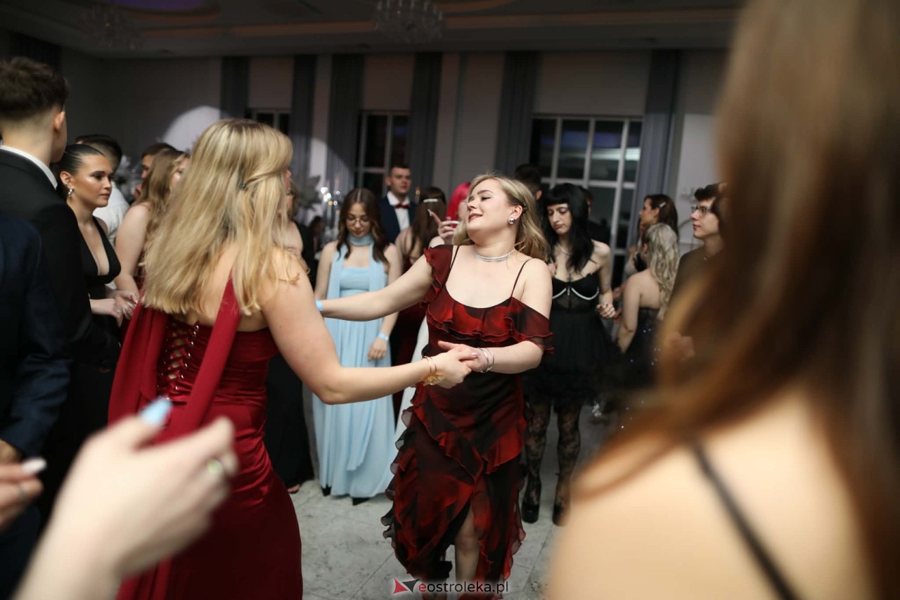 Studniówka w ZSZ nr 2 [07.02.2026] - zdjęcie #241 - eOstroleka.pl