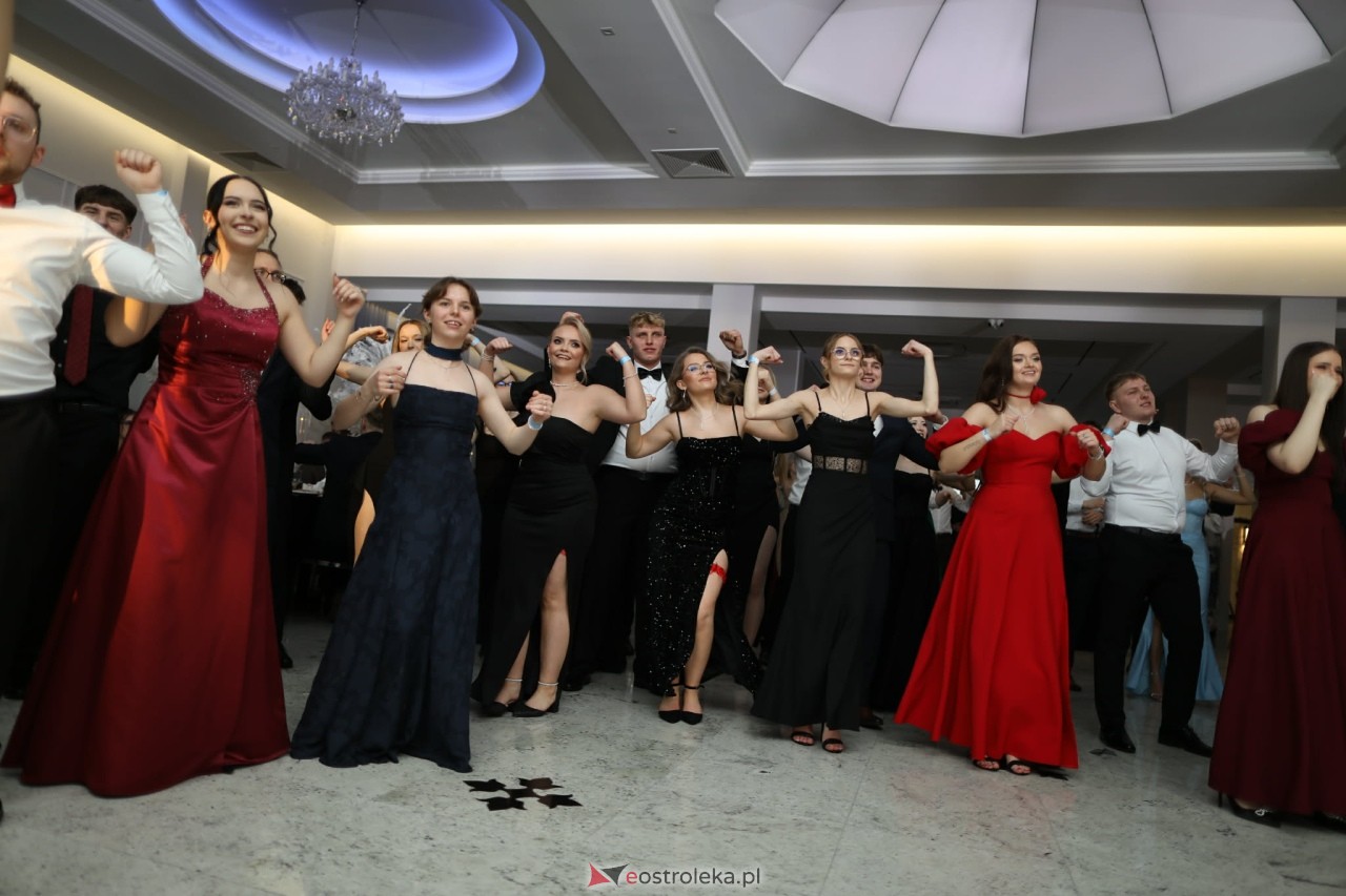 Studniówka w ZSZ nr 2 [07.02.2026] - zdjęcie #232 - eOstroleka.pl