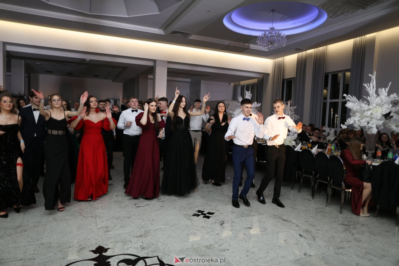 Studniówka w ZSZ nr 2 [07.02.2026] - zdjęcie #225 - eOstroleka.pl