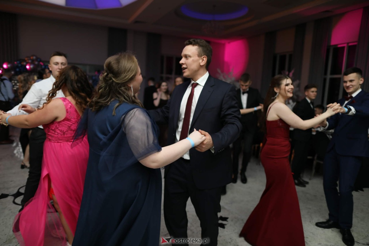 Studniówka w ZSZ nr 2 [07.02.2026] - zdjęcie #220 - eOstroleka.pl