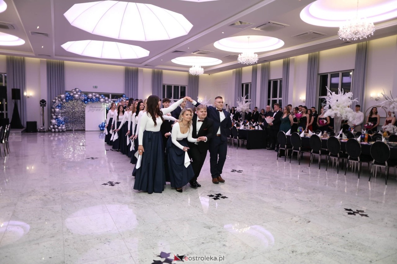 Studniówka w ZSZ nr 2 [07.02.2026] - zdjęcie #377 - eOstroleka.pl
