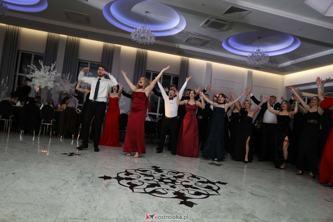 Studniówka w ZSZ nr 2 [07.02.2026] - zdjęcie #215 - eOstroleka.pl