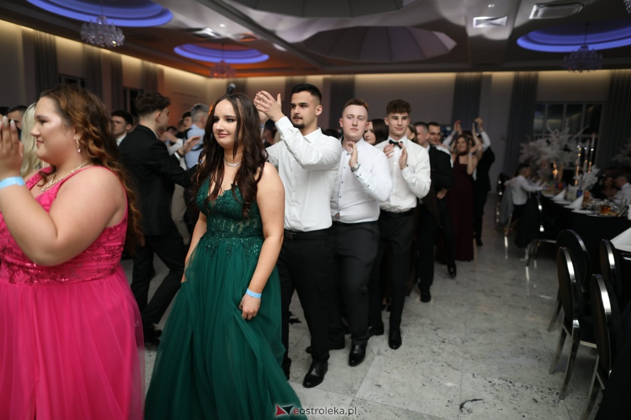 Studniówka w ZSZ nr 2 [07.02.2026] - zdjęcie #211 - eOstroleka.pl