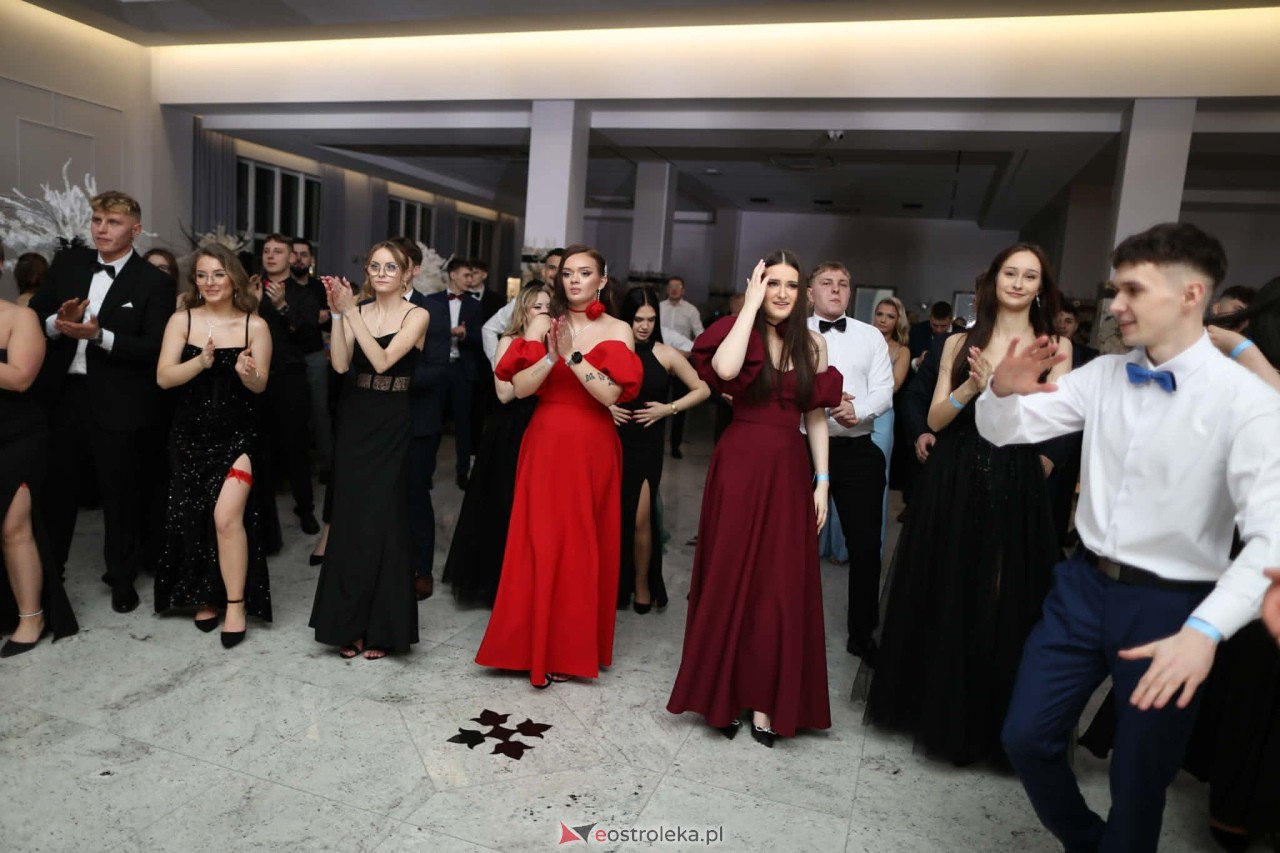 Studniówka w ZSZ nr 2 [07.02.2026] - zdjęcie #207 - eOstroleka.pl