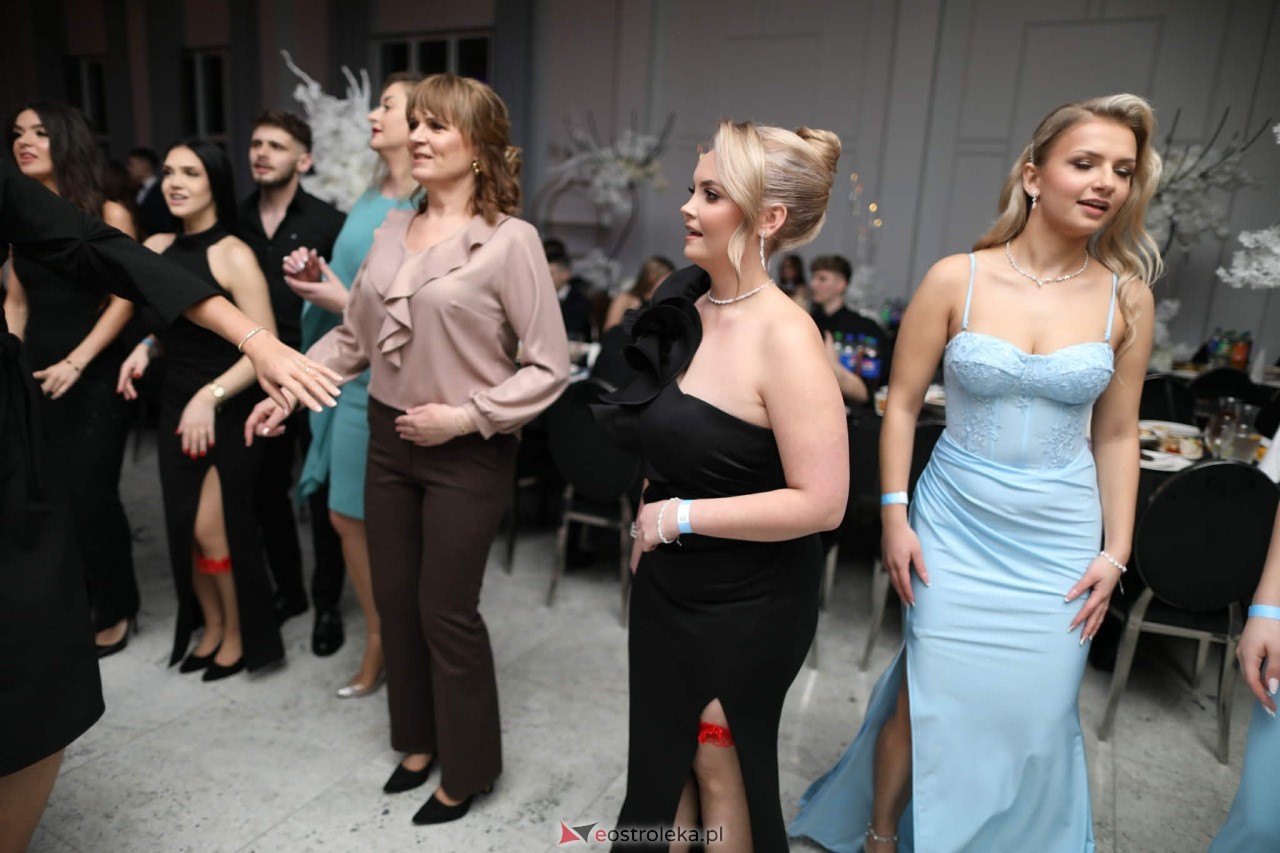 Studniówka w ZSZ nr 2 [07.02.2026] - zdjęcie #195 - eOstroleka.pl