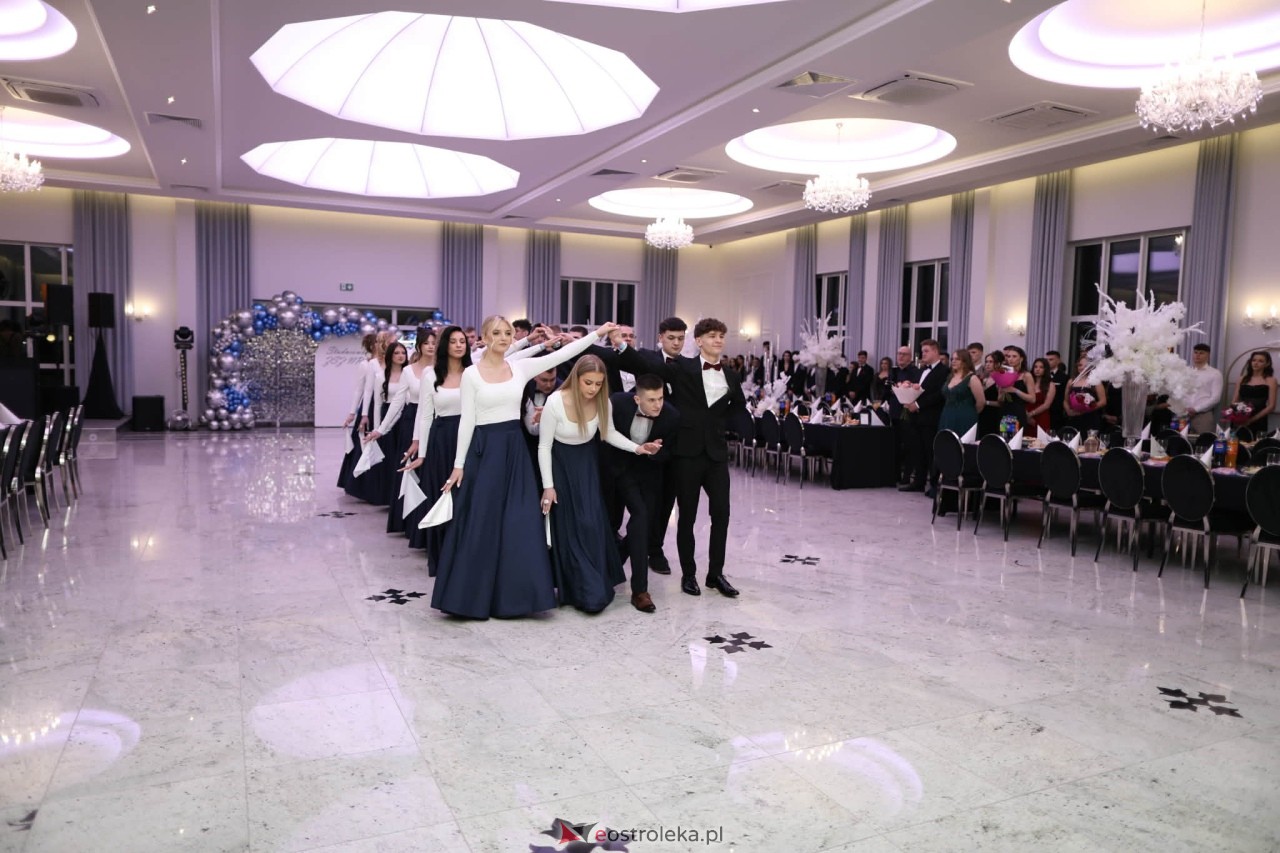 Studniówka w ZSZ nr 2 [07.02.2026] - zdjęcie #371 - eOstroleka.pl