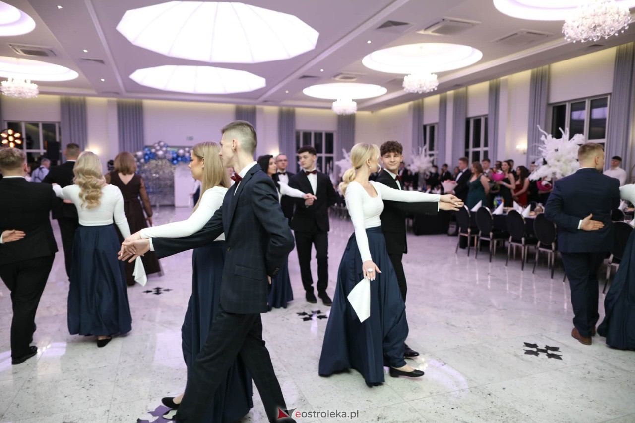 Studniówka w ZSZ nr 2 [07.02.2026] - zdjęcie #362 - eOstroleka.pl