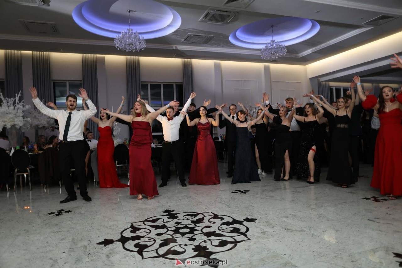 Studniówka w ZSZ nr 2 [07.02.2026] - zdjęcie #162 - eOstroleka.pl