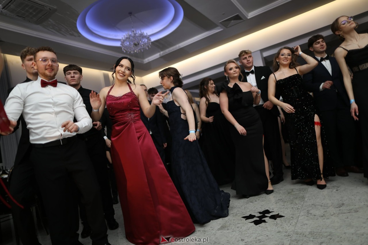 Studniówka w ZSZ nr 2 [07.02.2026] - zdjęcie #160 - eOstroleka.pl