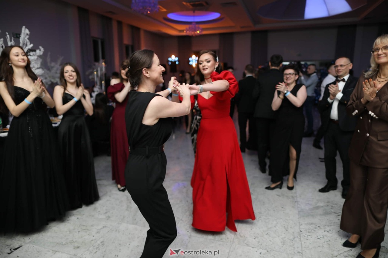 Studniówka w ZSZ nr 2 [07.02.2026] - zdjęcie #144 - eOstroleka.pl