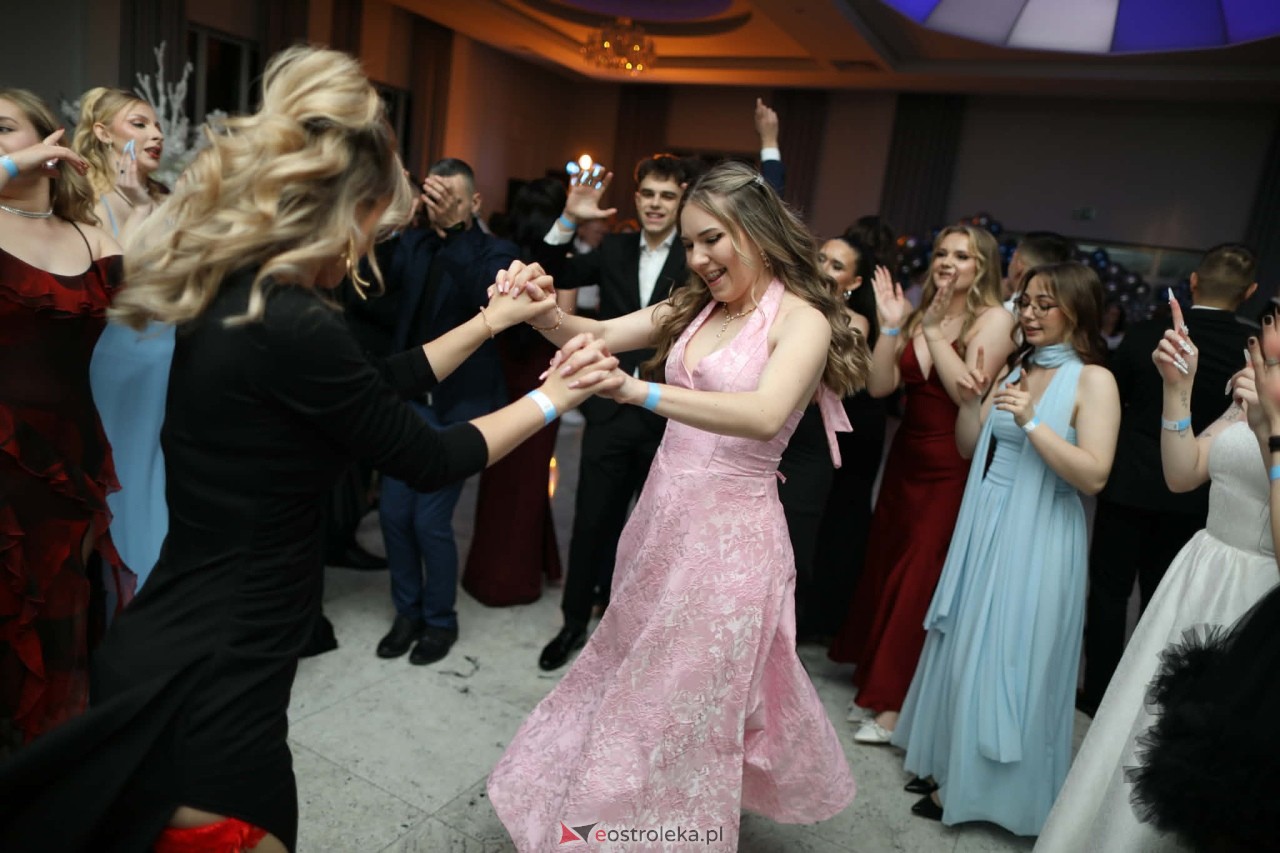 Studniówka w ZSZ nr 2 [07.02.2026] - zdjęcie #140 - eOstroleka.pl