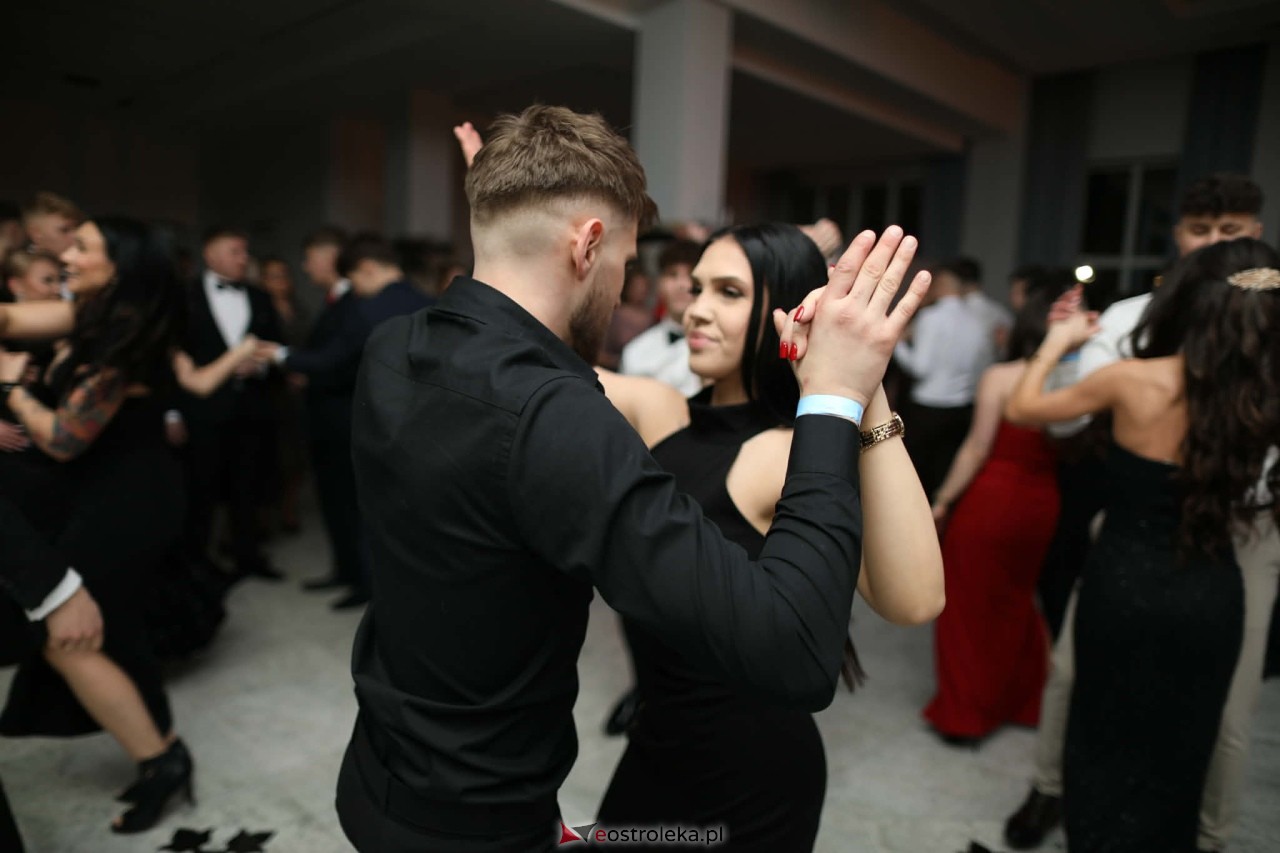 Studniówka w ZSZ nr 2 [07.02.2026] - zdjęcie #138 - eOstroleka.pl