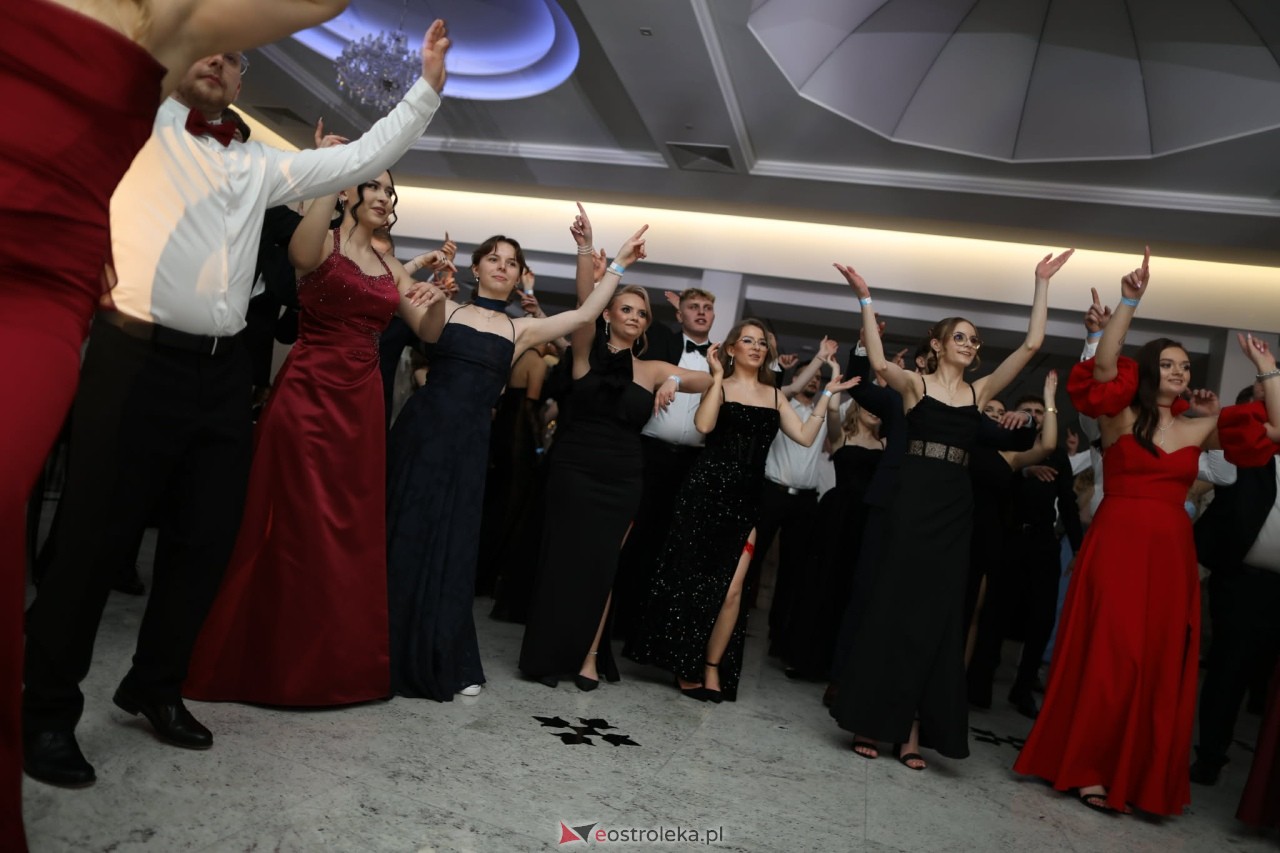 Studniówka w ZSZ nr 2 [07.02.2026] - zdjęcie #132 - eOstroleka.pl