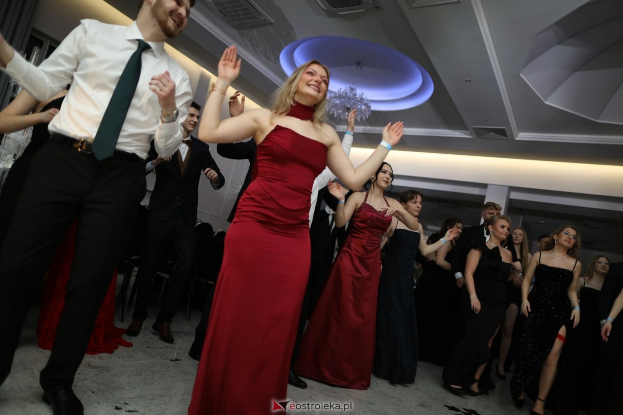 Studniówka w ZSZ nr 2 [07.02.2026] - zdjęcie #130 - eOstroleka.pl