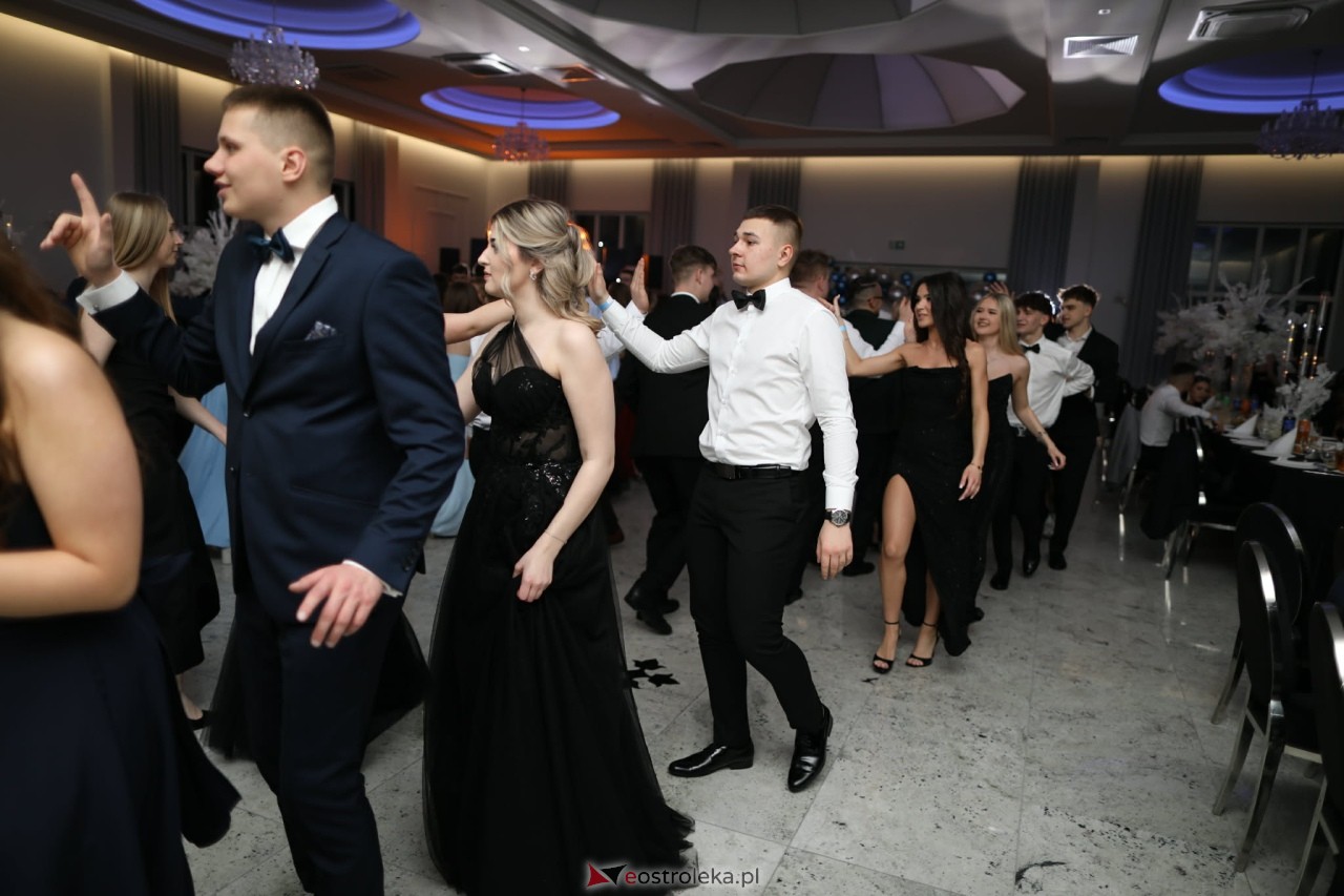 Studniówka w ZSZ nr 2 [07.02.2026] - zdjęcie #120 - eOstroleka.pl