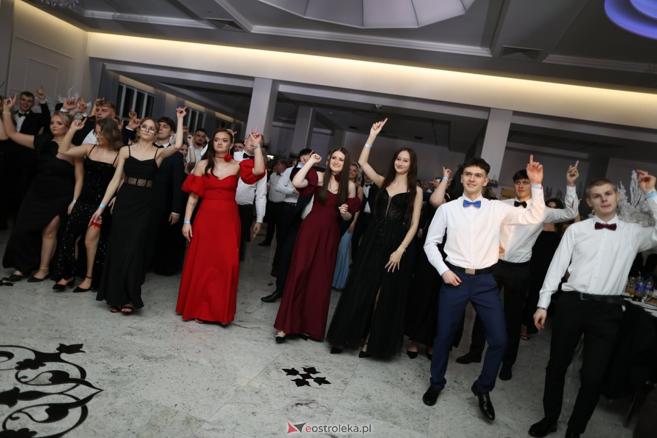 Studniówka w ZSZ nr 2 [07.02.2026] - zdjęcie #116 - eOstroleka.pl