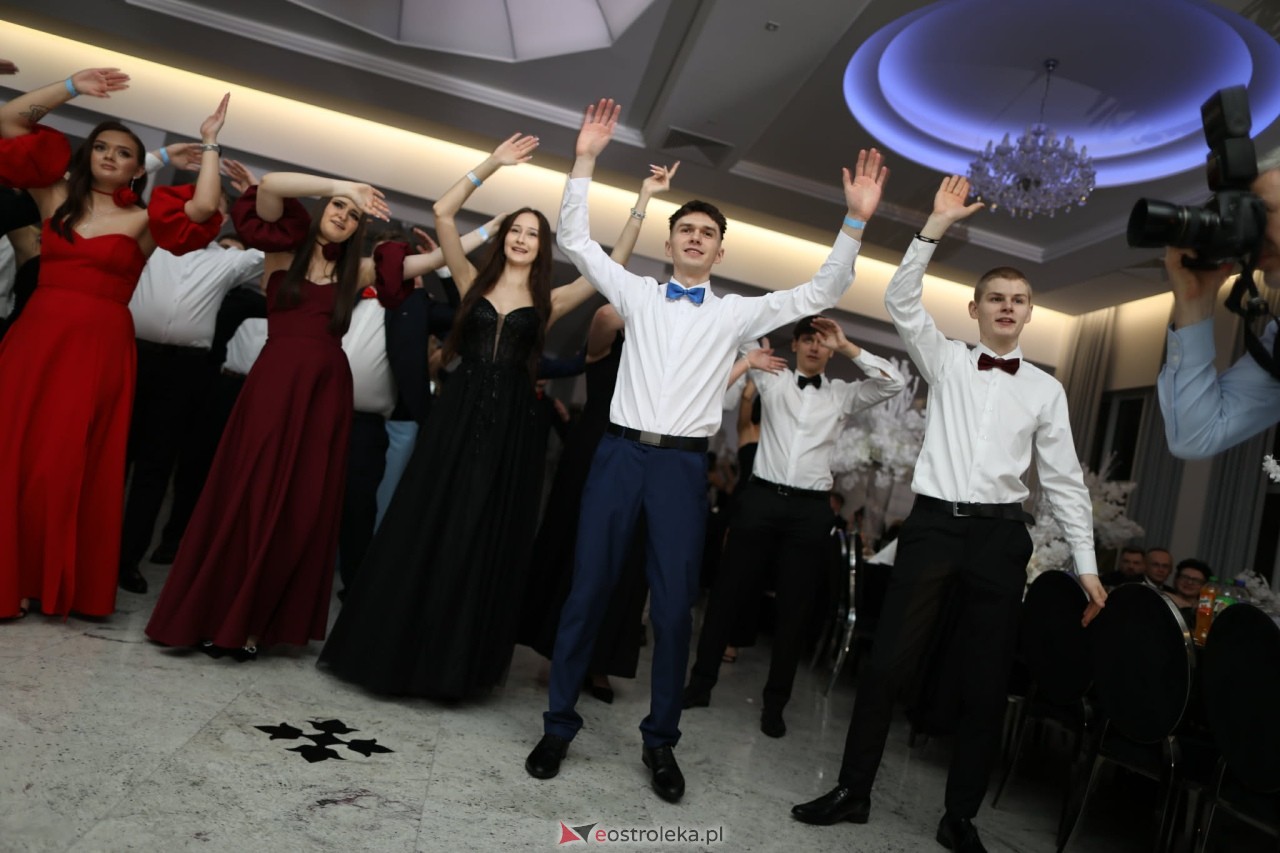 Studniówka w ZSZ nr 2 [07.02.2026] - zdjęcie #114 - eOstroleka.pl