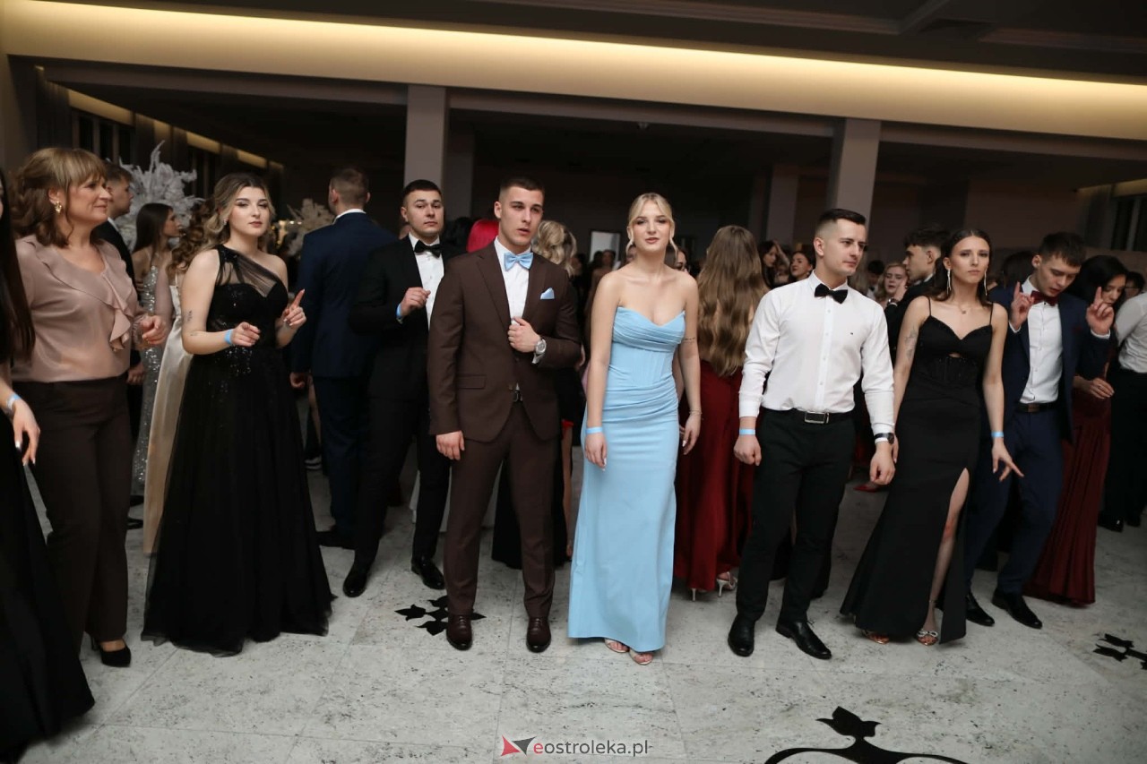 Studniówka w ZSZ nr 2 [07.02.2026] - zdjęcie #96 - eOstroleka.pl