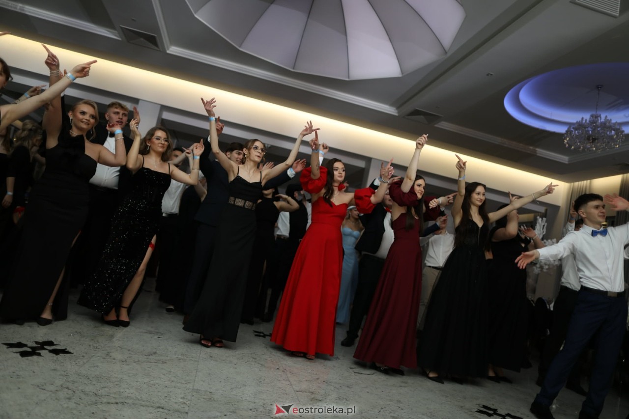 Studniówka w ZSZ nr 2 [07.02.2026] - zdjęcie #94 - eOstroleka.pl