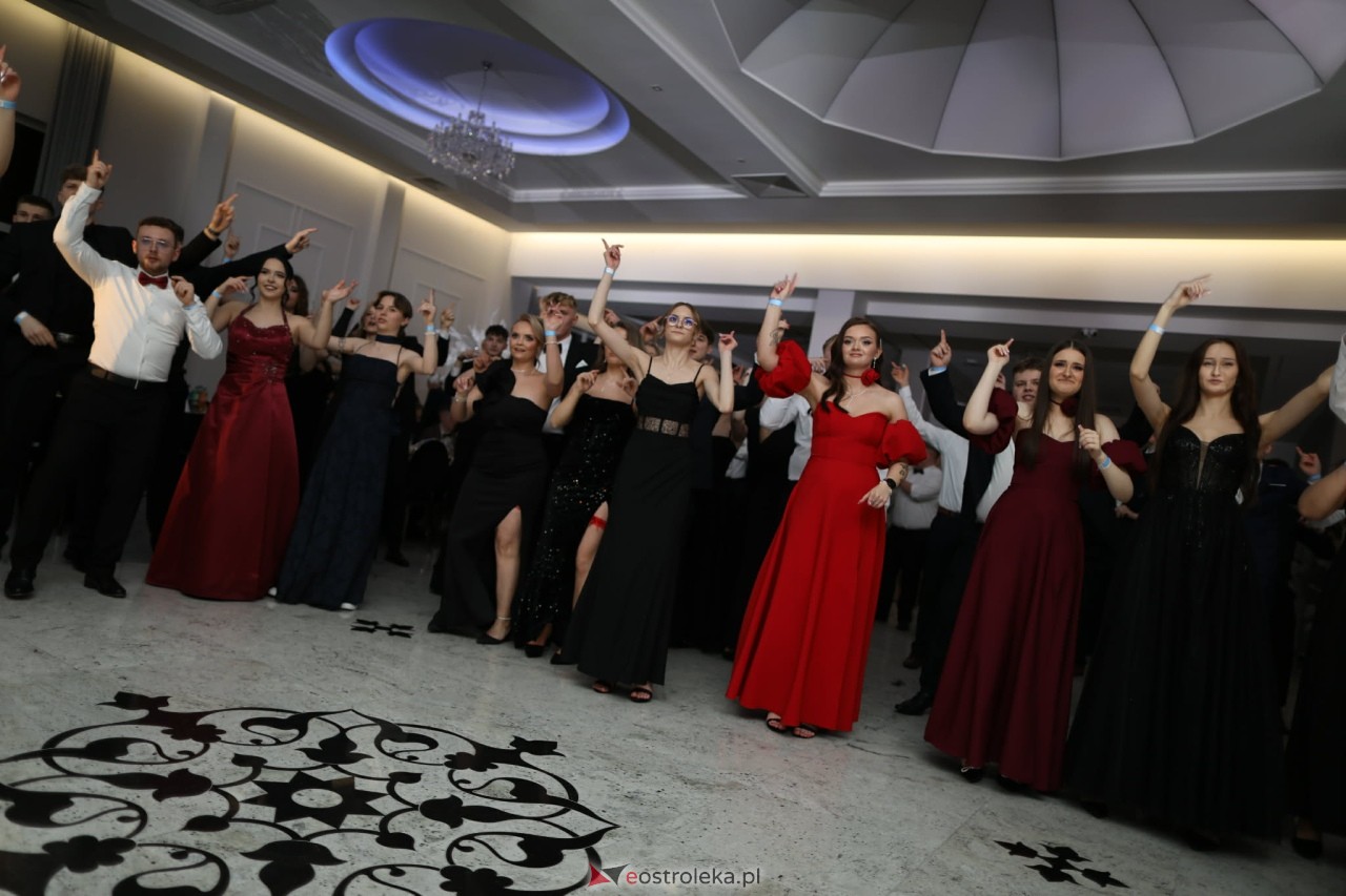 Studniówka w ZSZ nr 2 [07.02.2026] - zdjęcie #91 - eOstroleka.pl