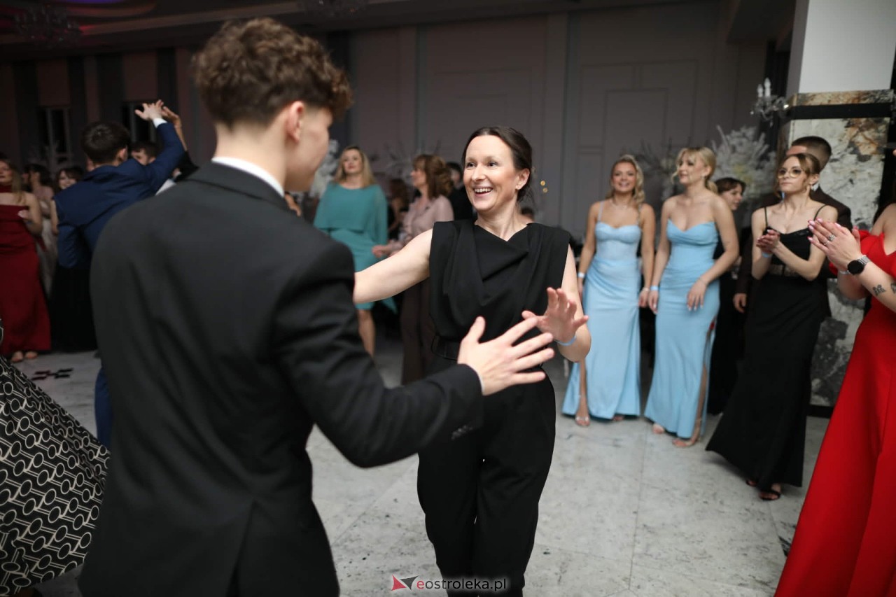 Studniówka w ZSZ nr 2 [07.02.2026] - zdjęcie #88 - eOstroleka.pl