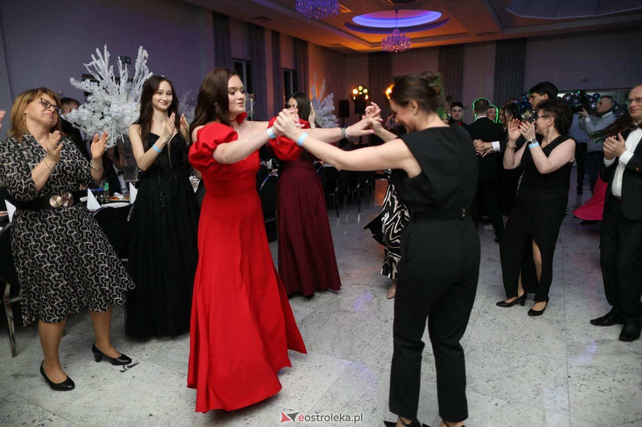 Studniówka w ZSZ nr 2 [07.02.2026] - zdjęcie #208 - eOstroleka.pl