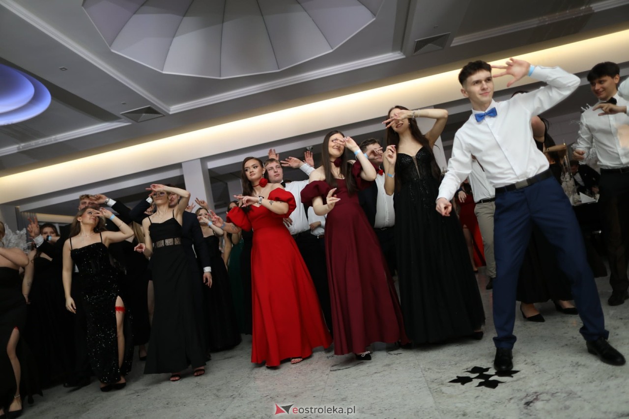 Studniówka w ZSZ nr 2 [07.02.2026] - zdjęcie #171 - eOstroleka.pl