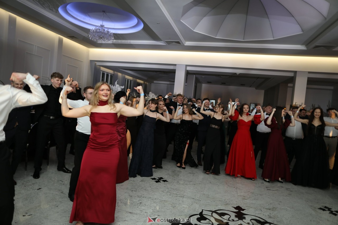 Studniówka w ZSZ nr 2 [07.02.2026] - zdjęcie #167 - eOstroleka.pl