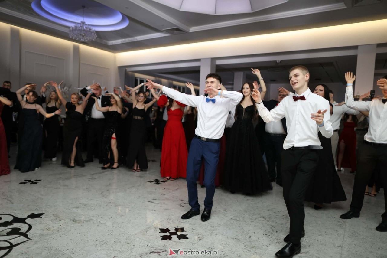 Studniówka w ZSZ nr 2 [07.02.2026] - zdjęcie #161 - eOstroleka.pl