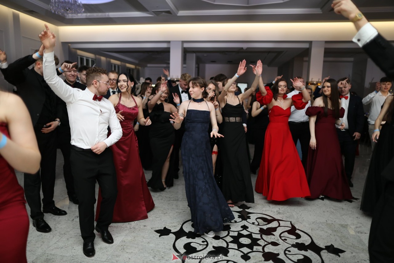 Studniówka w ZSZ nr 2 [07.02.2026] - zdjęcie #157 - eOstroleka.pl