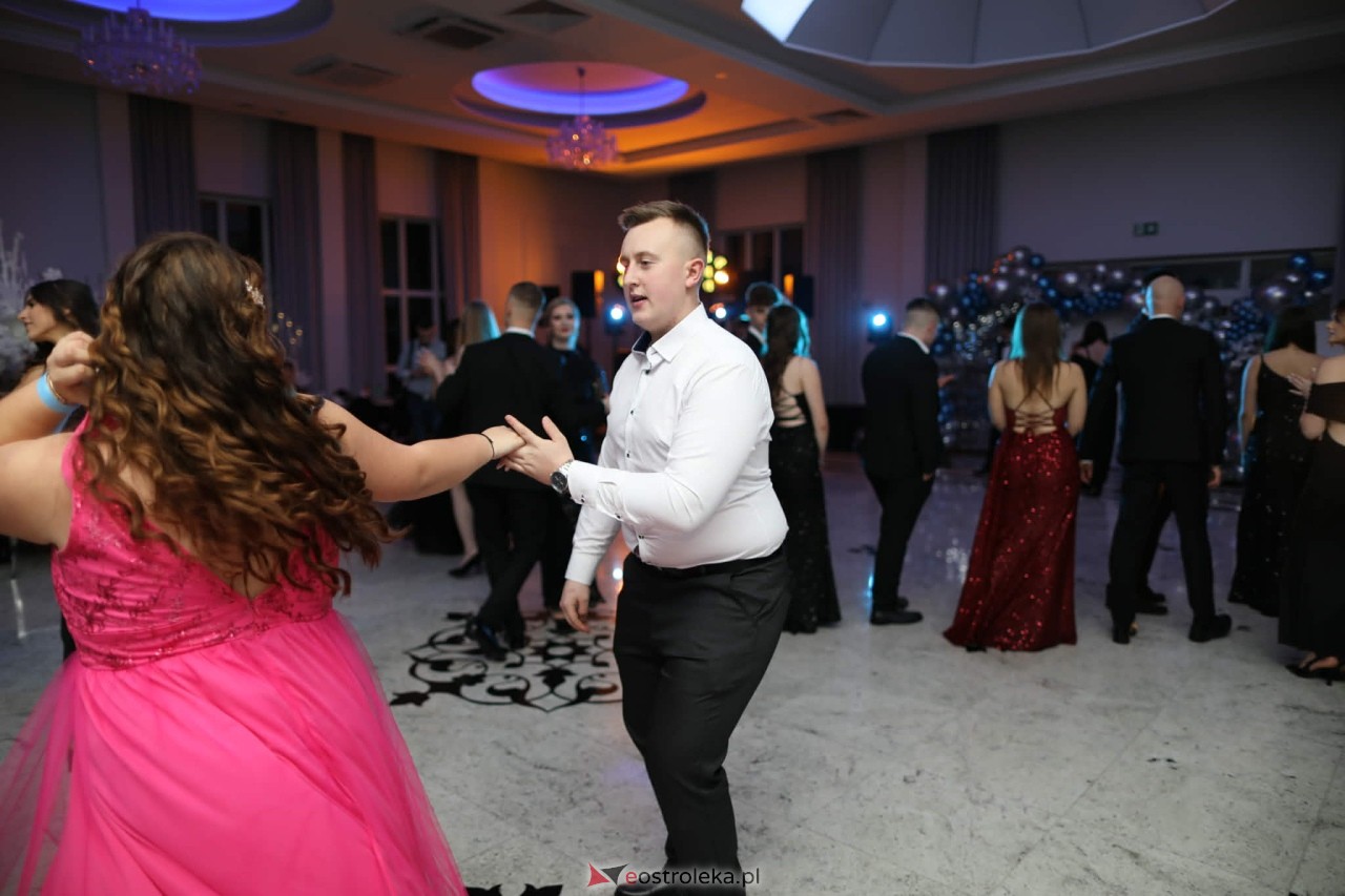 Studniówka w ZSZ nr 2 [07.02.2026] - zdjęcie #149 - eOstroleka.pl