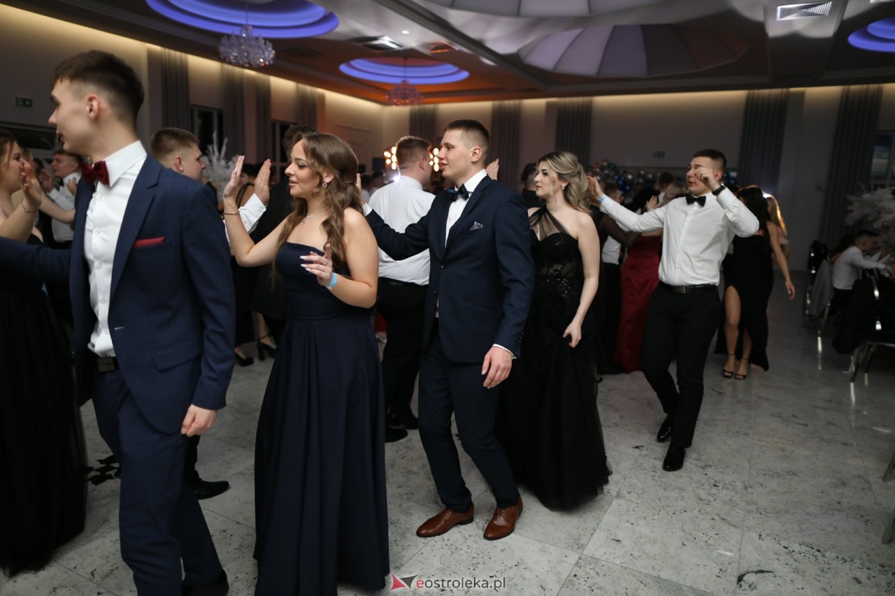 Studniówka w ZSZ nr 2 [07.02.2026] - zdjęcie #127 - eOstroleka.pl