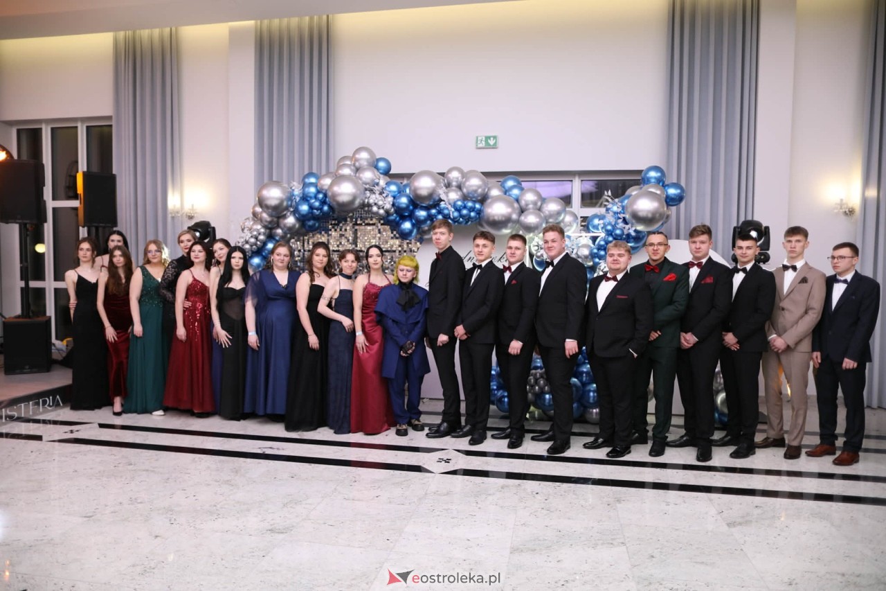 Studniówka w ZSZ nr 2 [07.02.2026] - zdjęcie #253 - eOstroleka.pl