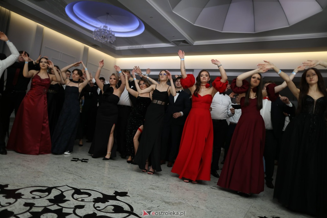 Studniówka w ZSZ nr 2 [07.02.2026] - zdjęcie #113 - eOstroleka.pl