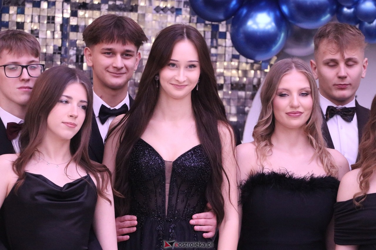 Studniówka w ZSZ nr 2 [07.02.2026] - zdjęcie #28 - eOstroleka.pl