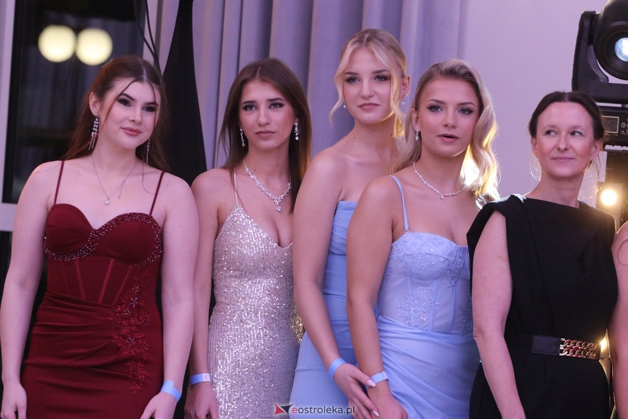 Studniówka w ZSZ nr 2 [07.02.2026] - zdjęcie #27 - eOstroleka.pl