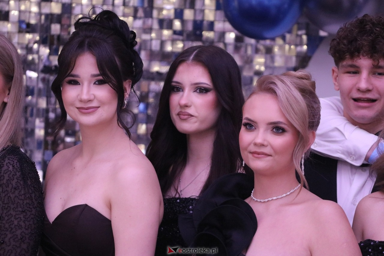 Studniówka w ZSZ nr 2 [07.02.2026] - zdjęcie #24 - eOstroleka.pl