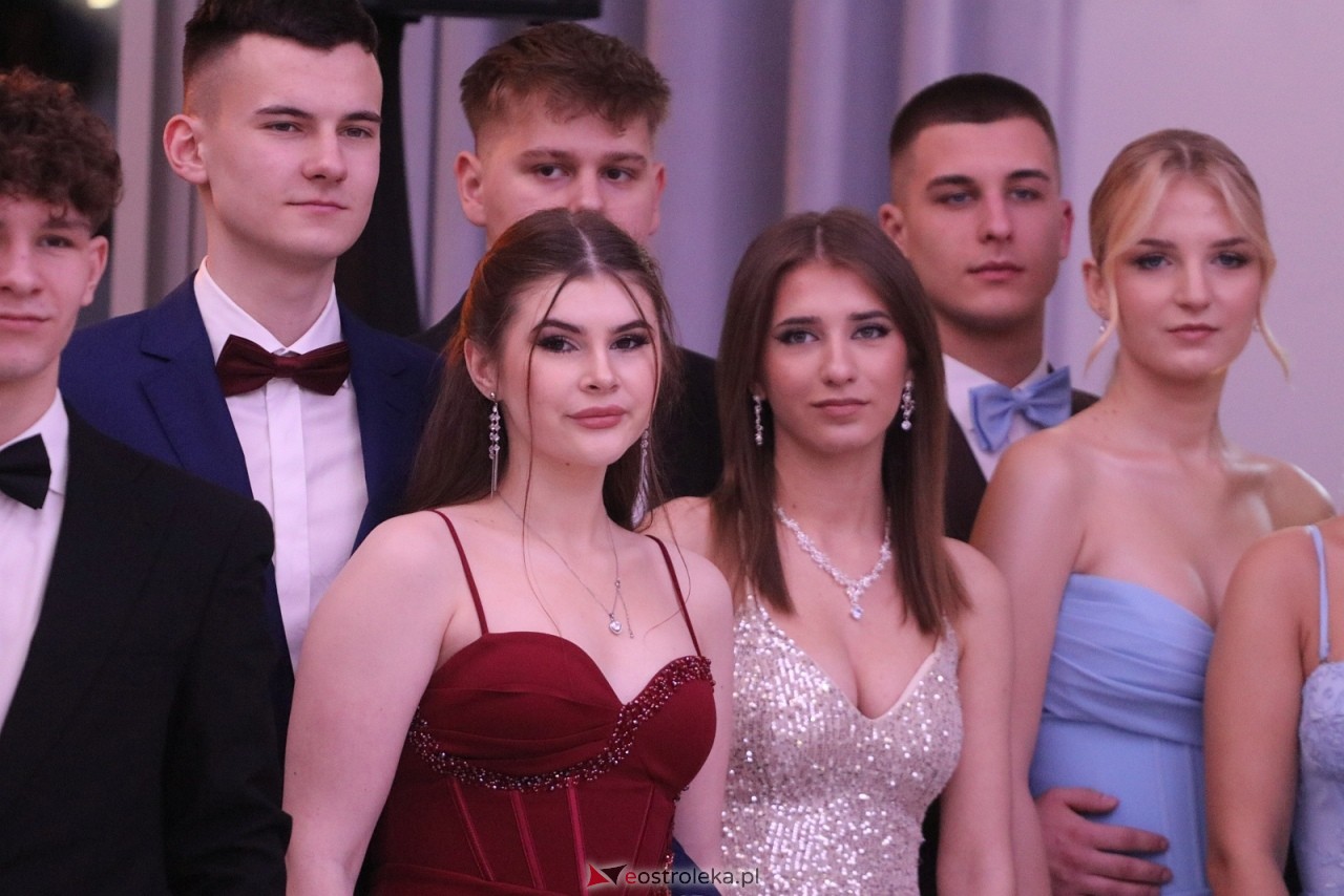 Studniówka w ZSZ nr 2 [07.02.2026] - zdjęcie #21 - eOstroleka.pl