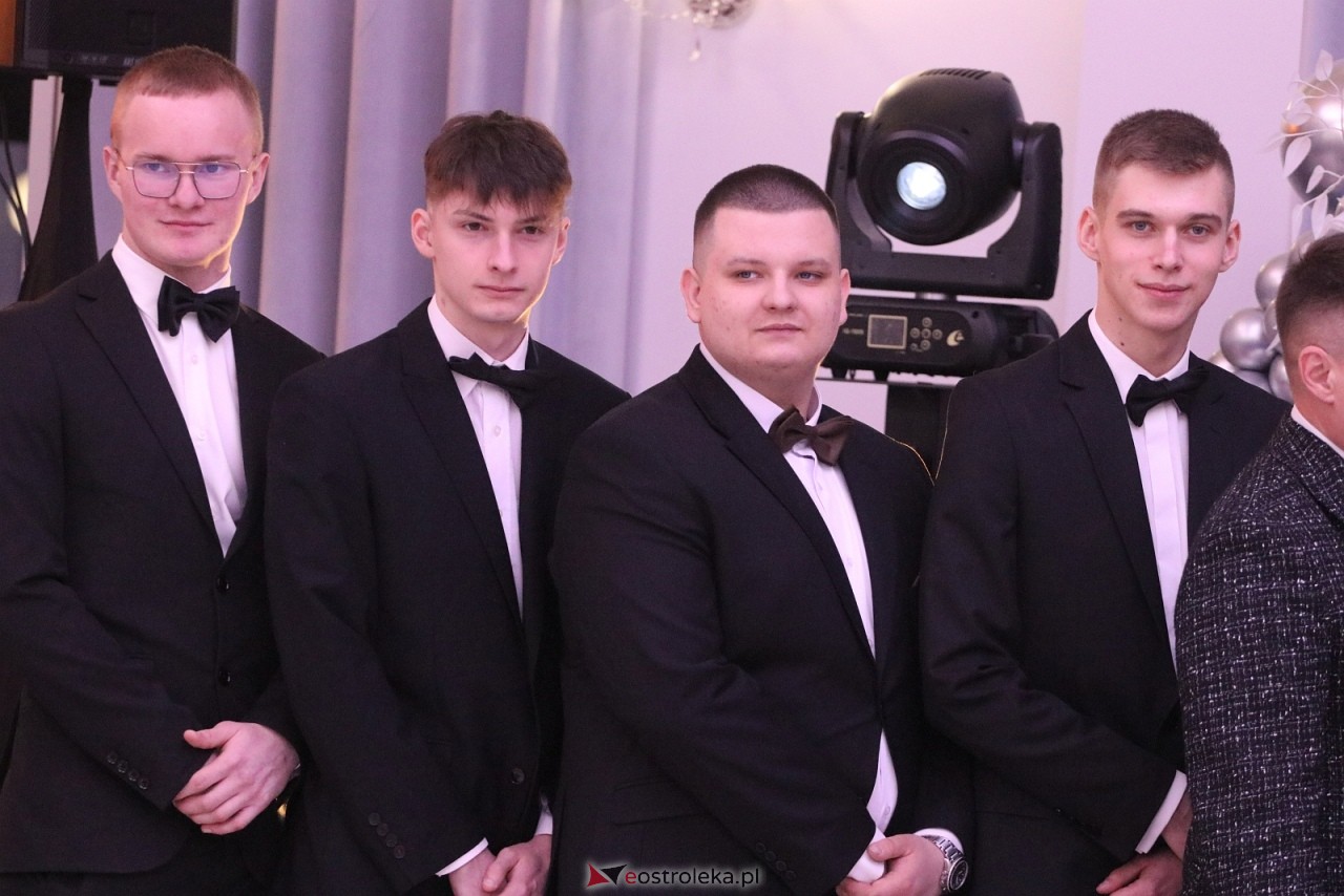 Studniówka w ZSZ nr 2 [07.02.2026] - zdjęcie #17 - eOstroleka.pl