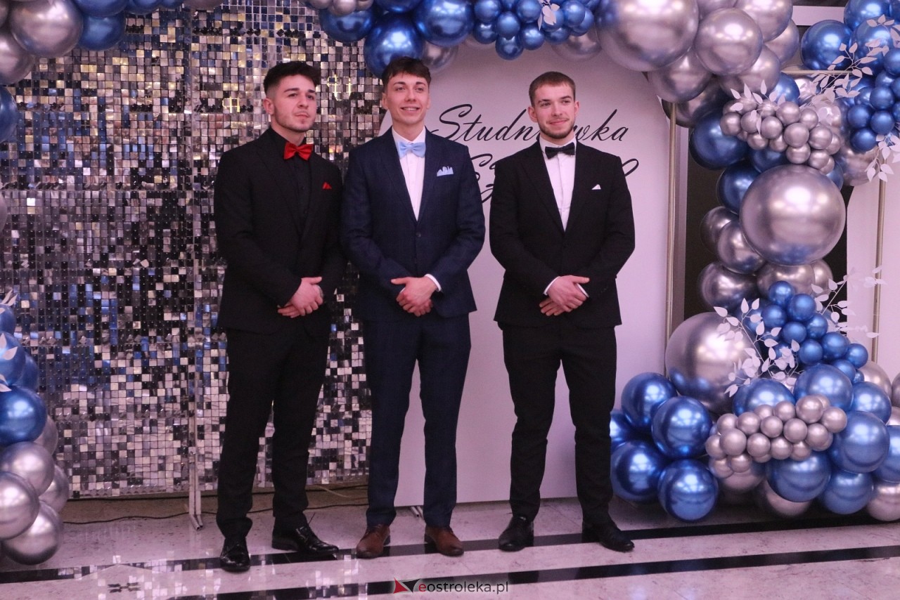 Studniówka w ZSZ nr 2 [07.02.2026] - zdjęcie #10 - eOstroleka.pl