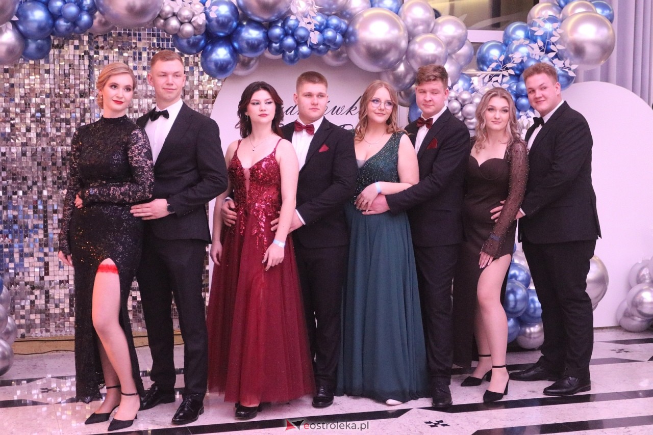 Studniówka w ZSZ nr 2 [07.02.2026] - zdjęcie #6 - eOstroleka.pl