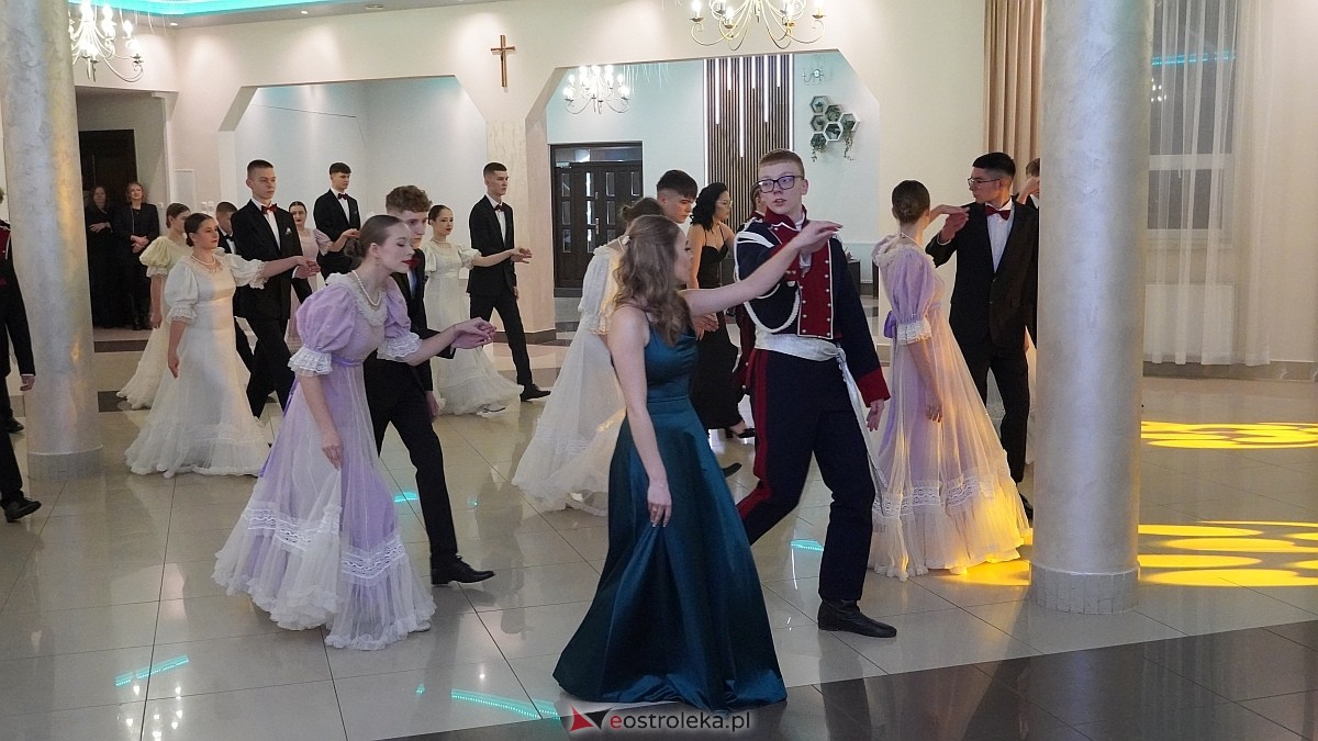 Studniówka w ZSP w Goworowie [07.02.2026] - zdjęcie #208 - eOstroleka.pl