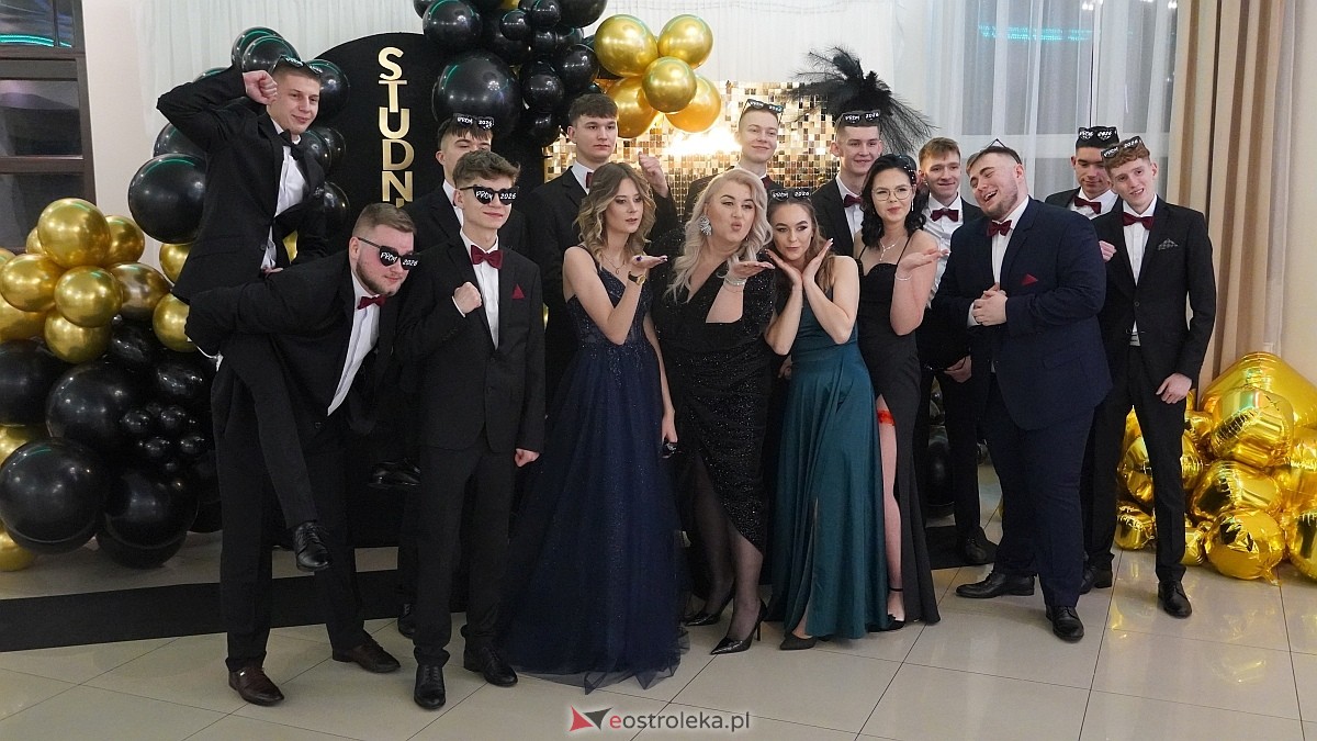 Studniówka w ZSP w Goworowie [07.02.2026] - zdjęcie #139 - eOstroleka.pl