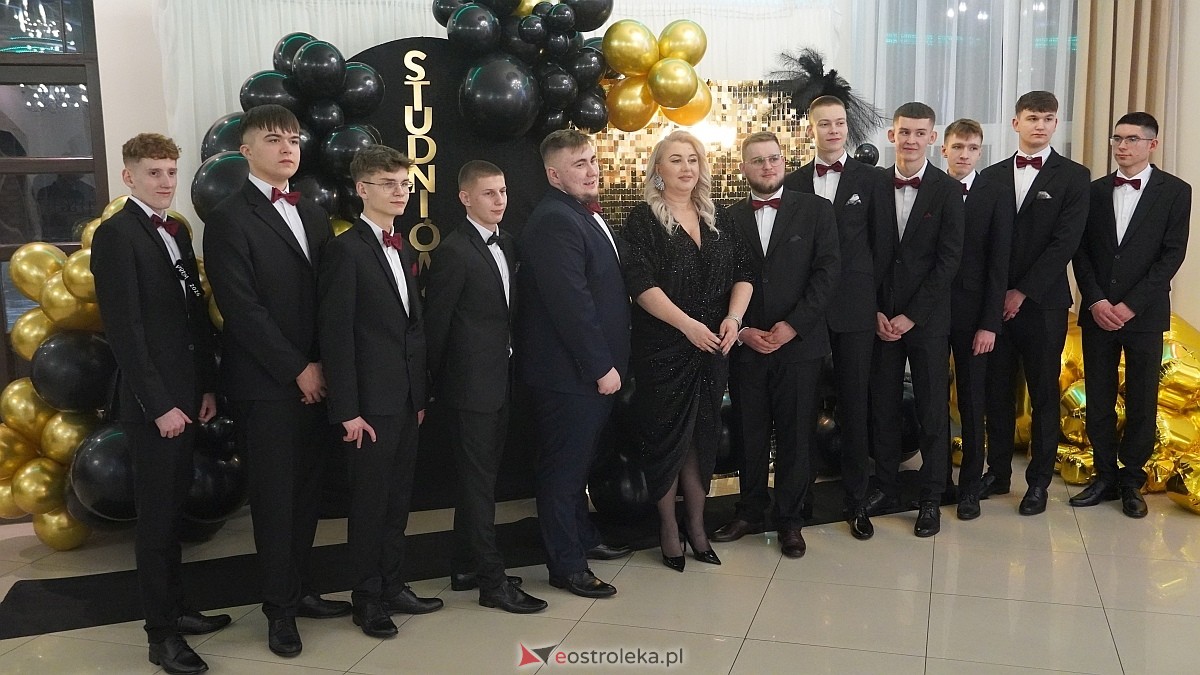 Studniówka w ZSP w Goworowie [07.02.2026] - zdjęcie #119 - eOstroleka.pl