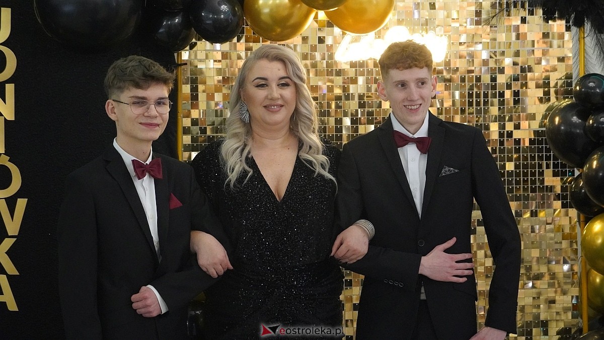 Studniówka w ZSP w Goworowie [07.02.2026] - zdjęcie #28 - eOstroleka.pl